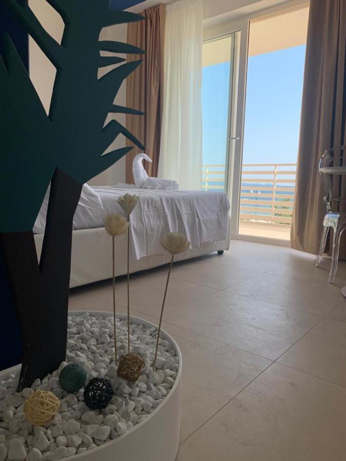 Hotel Lido Follonica Bagian luar foto