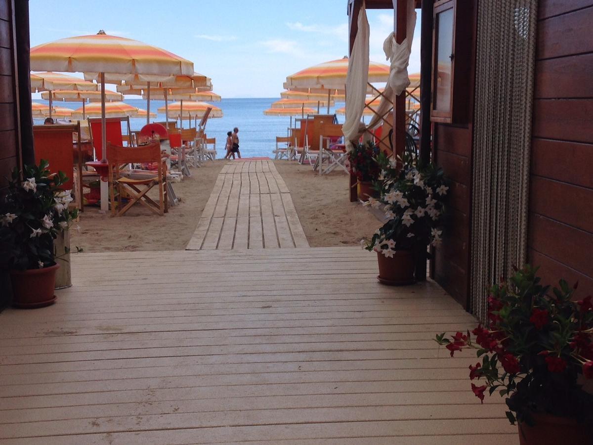 Hotel Lido Follonica Bagian luar foto