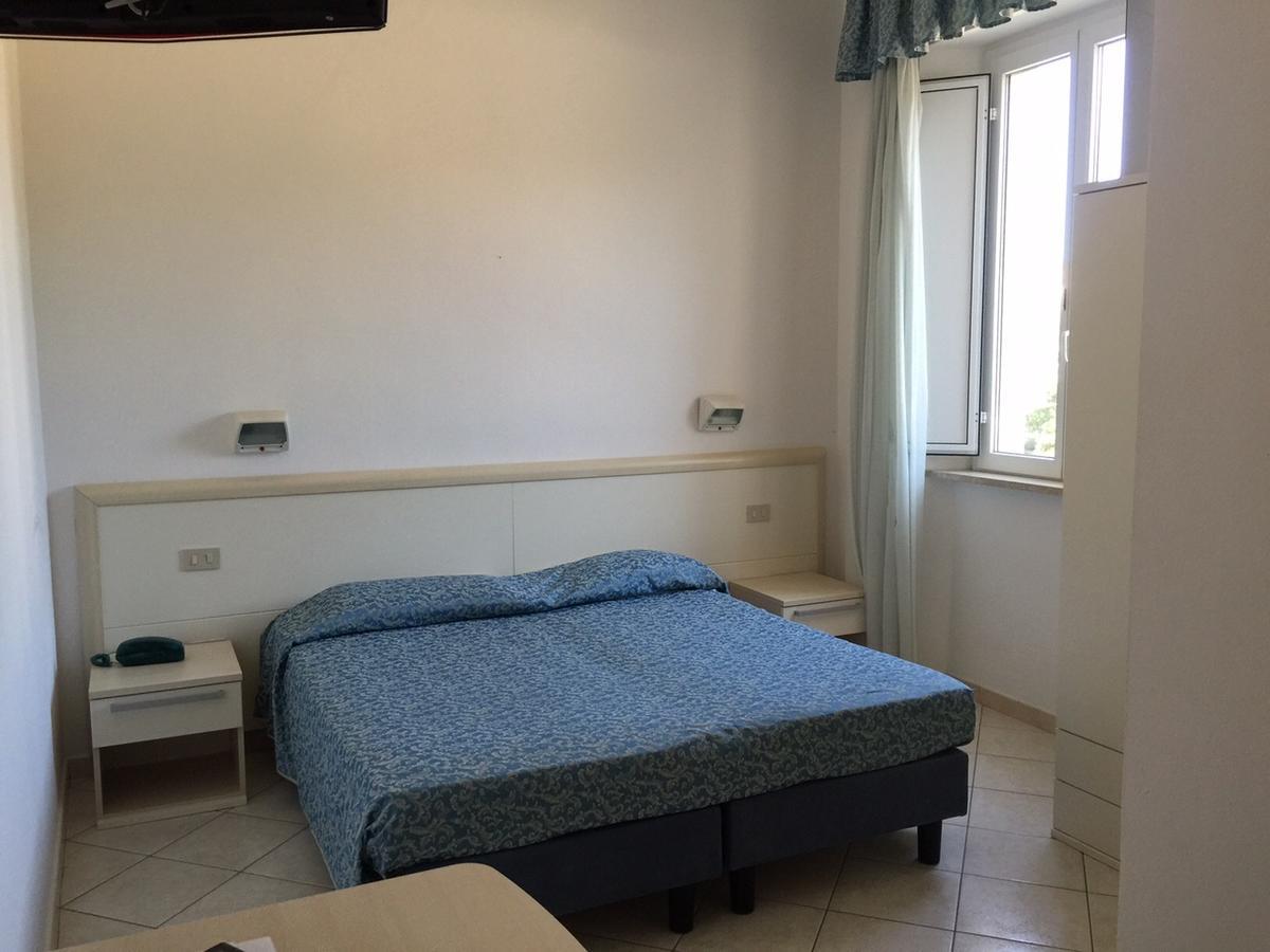 Hotel Lido Follonica Bagian luar foto