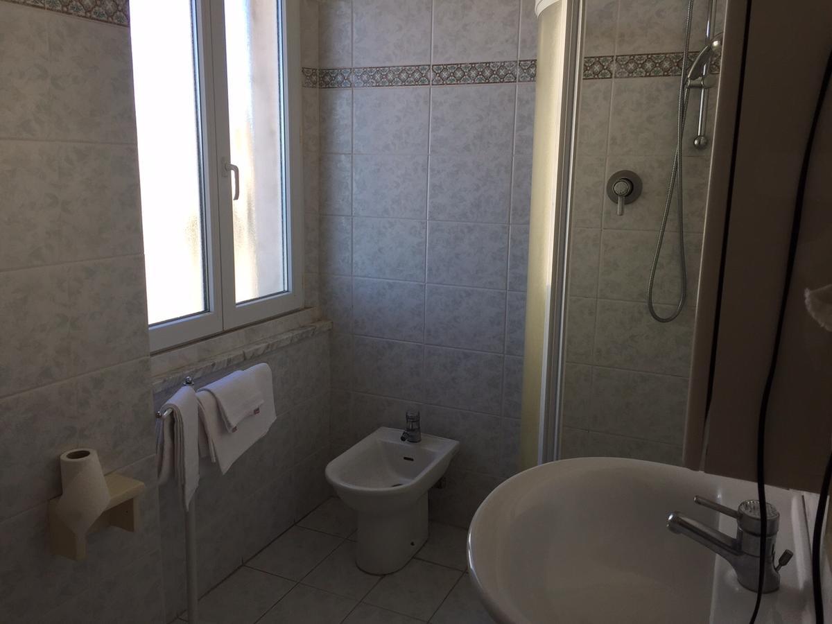 Hotel Lido Follonica Bagian luar foto