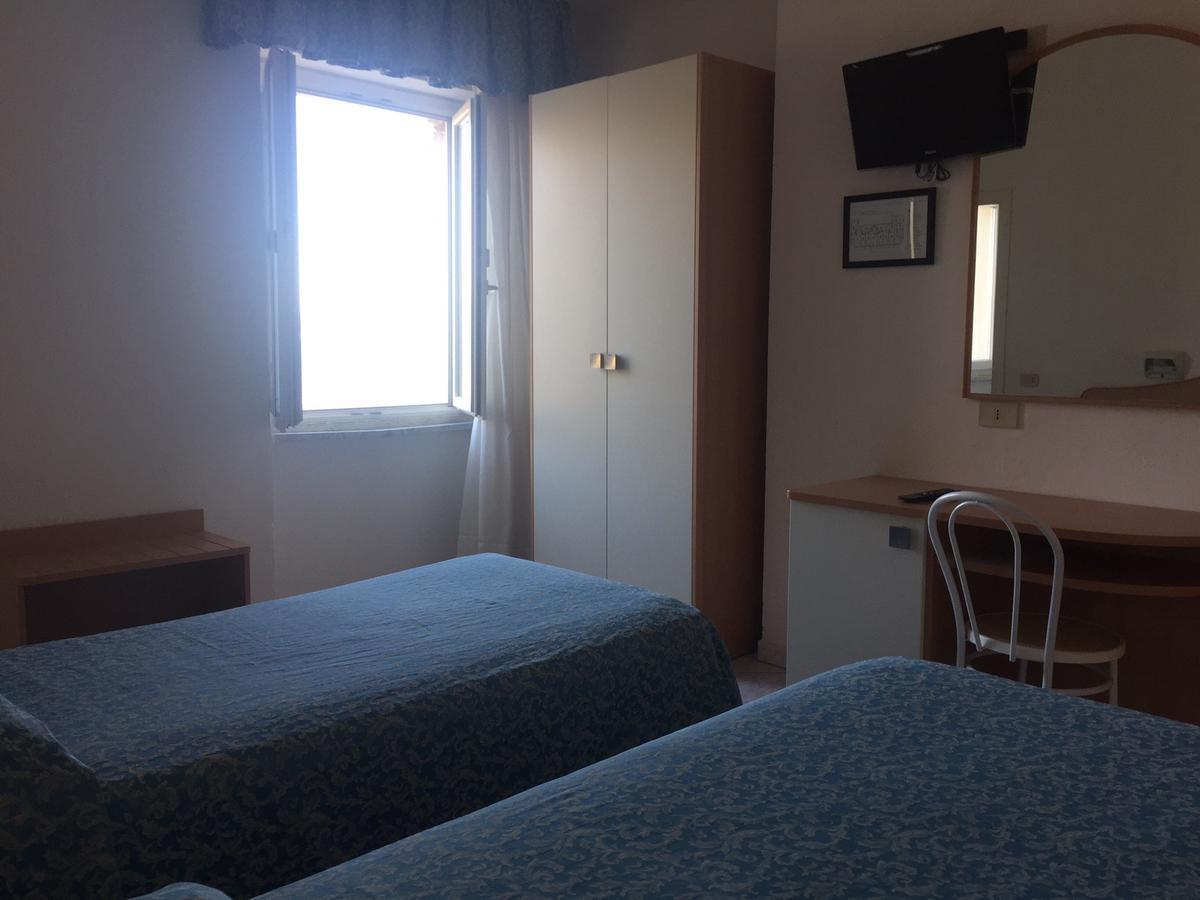 Hotel Lido Follonica Bagian luar foto